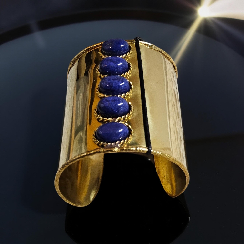 NWOT From St Xavier Gold Tone Amelia Cuff with Blue Accents one size